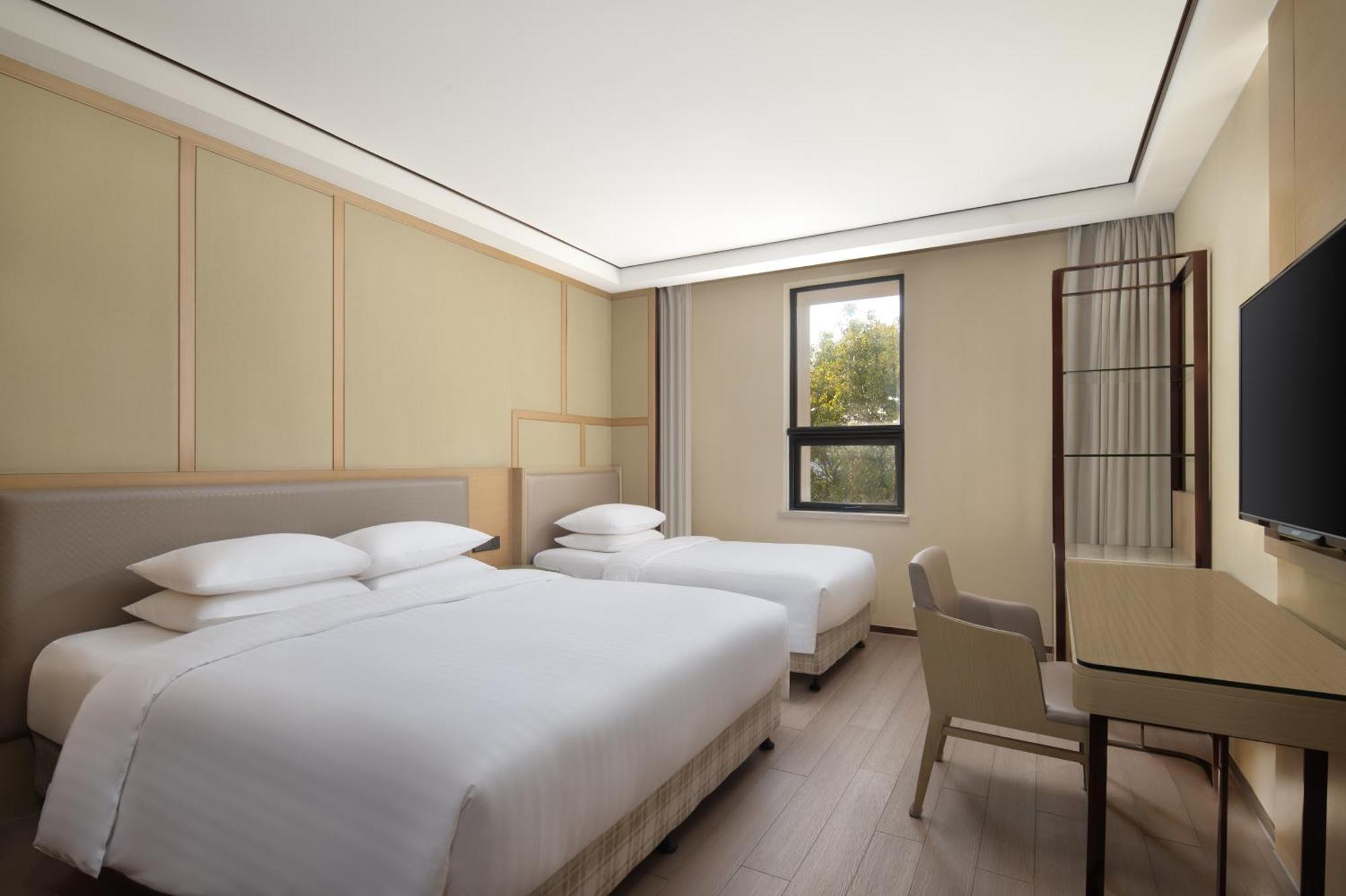 Courtyard By Marriott Shanghai International Tourism And Resorts Zone Buitenkant foto