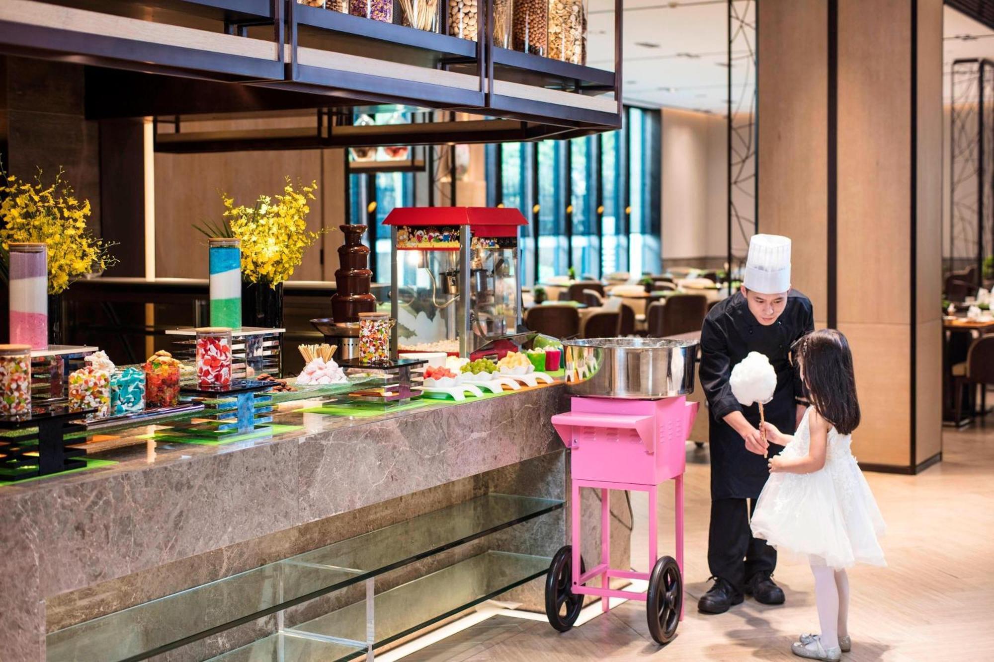 Courtyard By Marriott Shanghai International Tourism And Resorts Zone Buitenkant foto