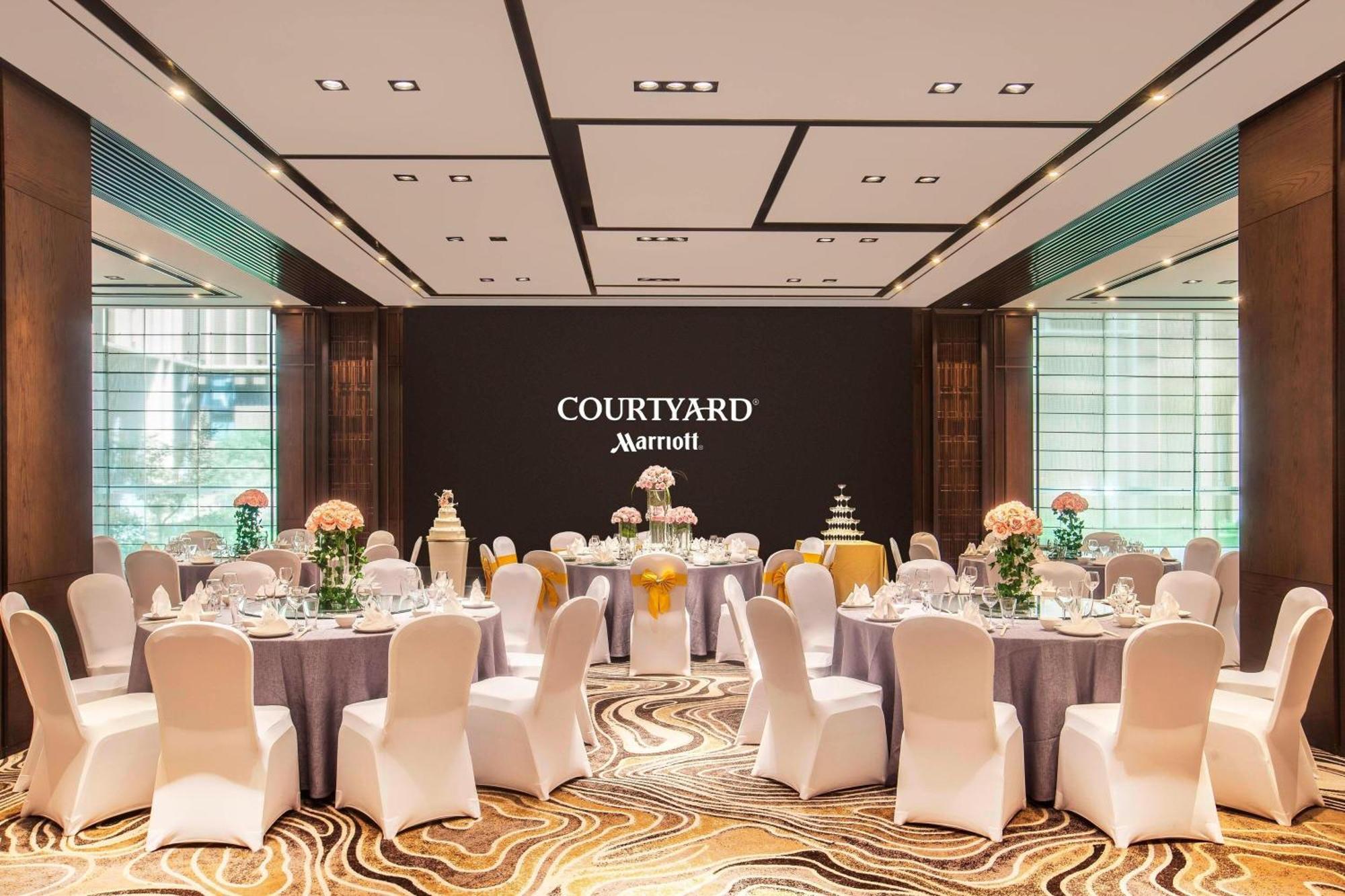 Courtyard By Marriott Shanghai International Tourism And Resorts Zone Buitenkant foto