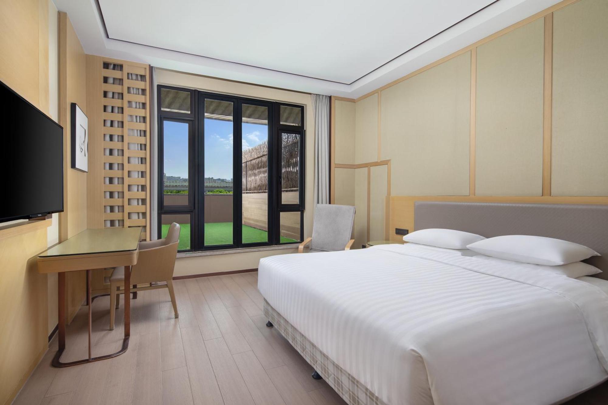 Courtyard By Marriott Shanghai International Tourism And Resorts Zone Buitenkant foto