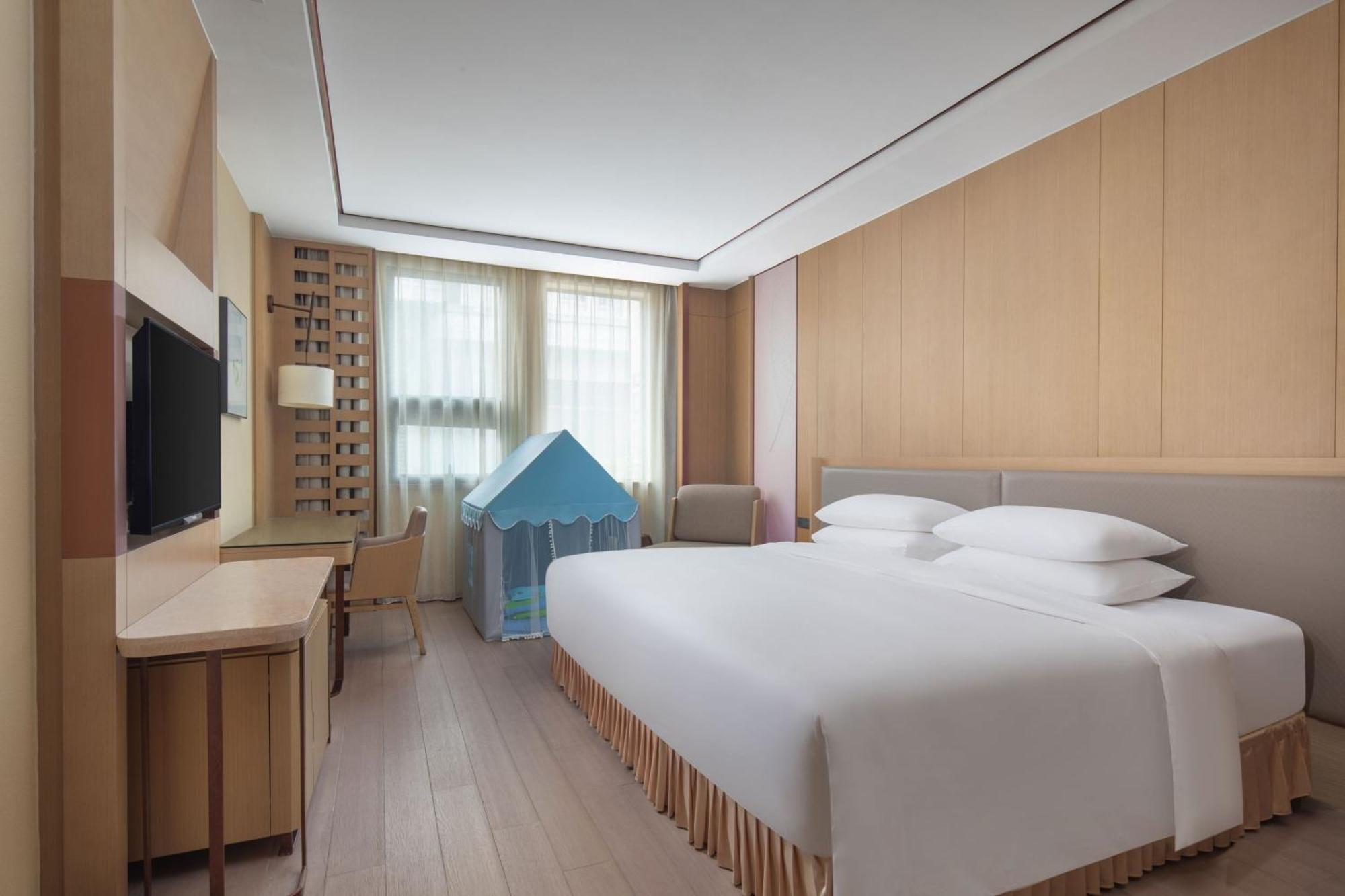 Courtyard By Marriott Shanghai International Tourism And Resorts Zone Buitenkant foto